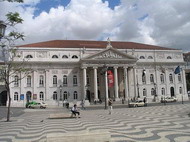   национальный театр (teatro nacional)